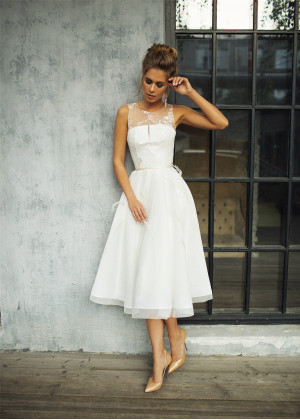 Ivory Lace Tulle Tea Length Keyhole Back Wedding Dress